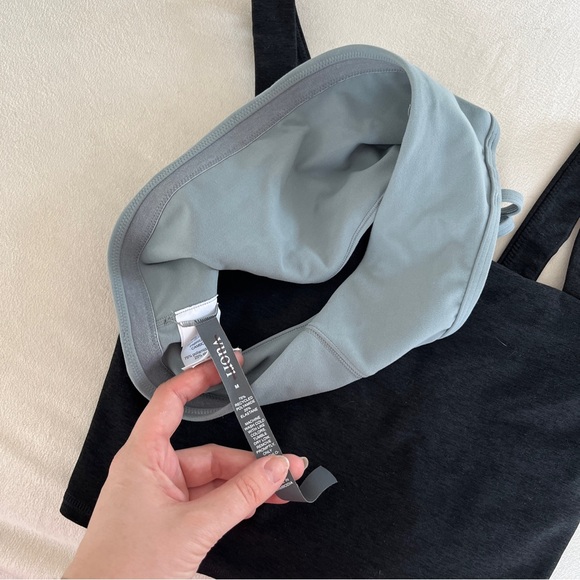 Vuori Elevation Tank in Heather Black Size M - Picture 8 of 8